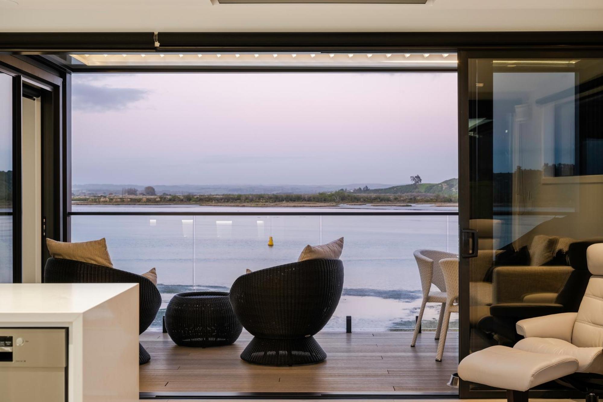 Pukehina Estuary Sunset Views Townhouse & Studio Exterior photo