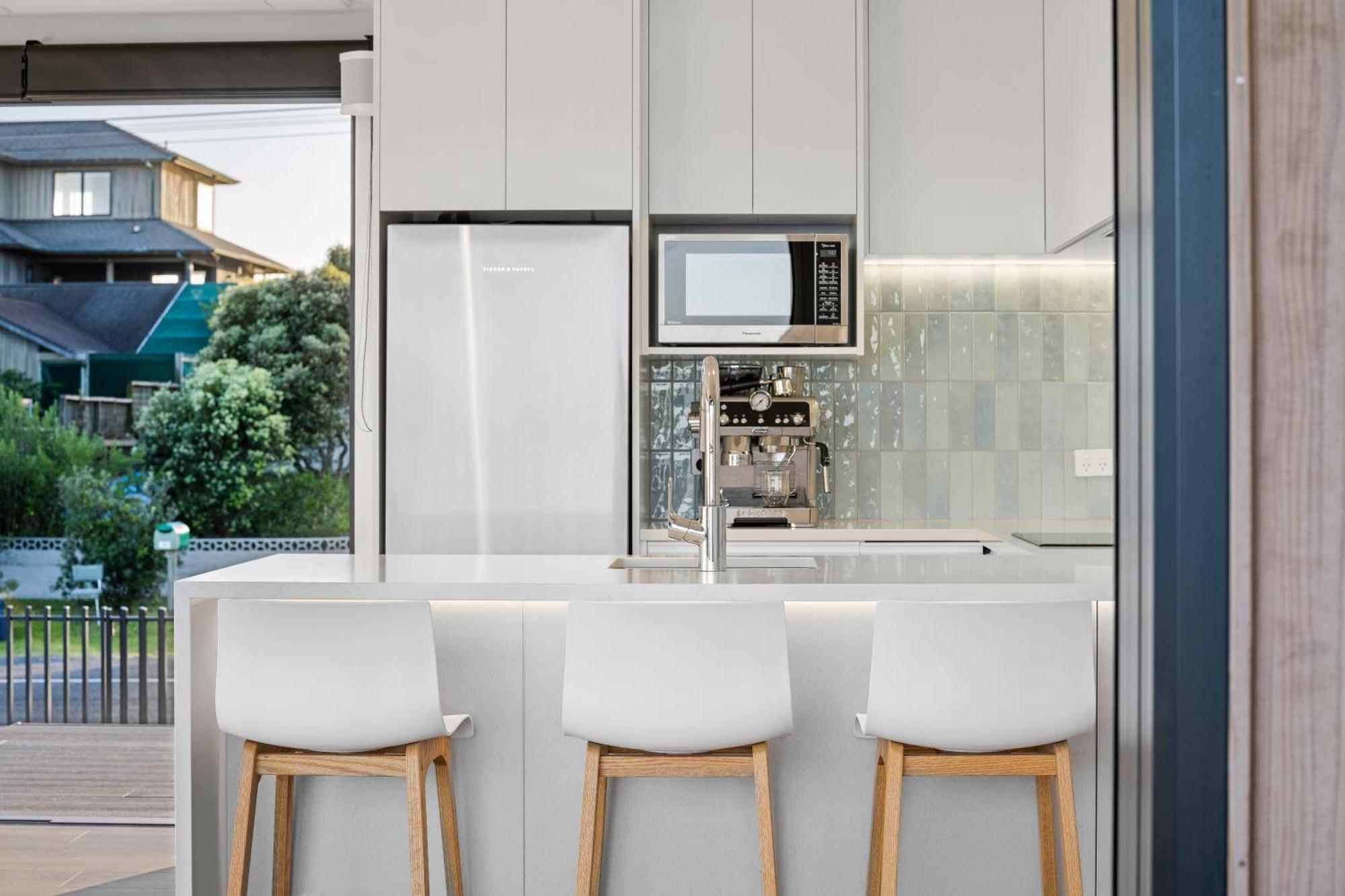 Pukehina Estuary Sunset Views Townhouse & Studio Exterior photo
